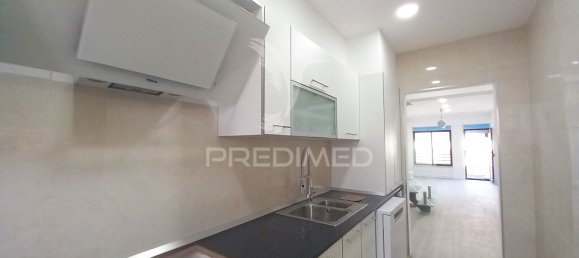 4 bedrooms Apartment in Costa da Caparica, Portugal No. 30536 2