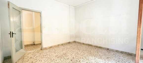 Apartamento de 2 dormitorios en Palermo, Italy No. 293941 2