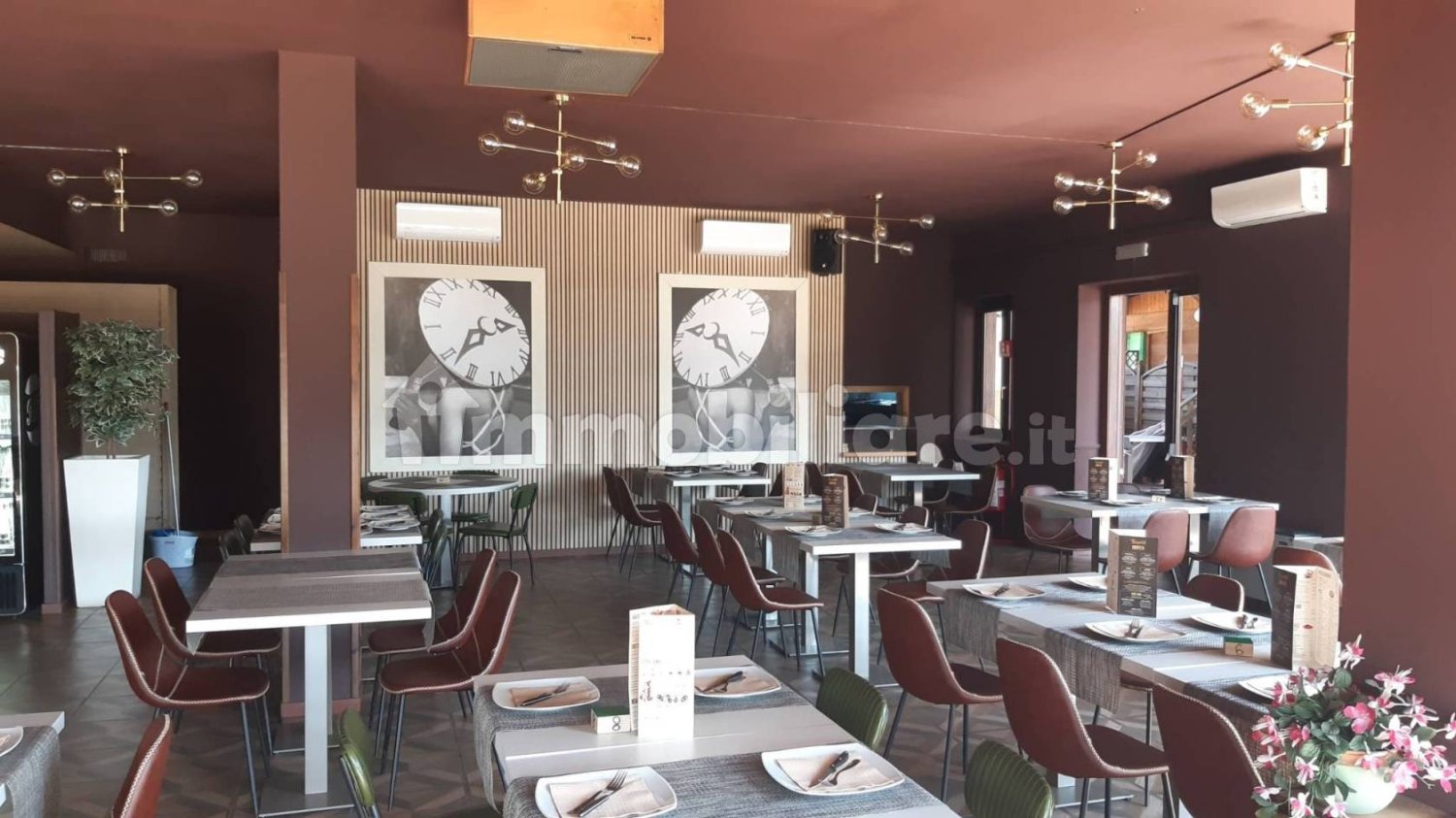 4 rooms Commercial property in Pombia, Italy No. 263717