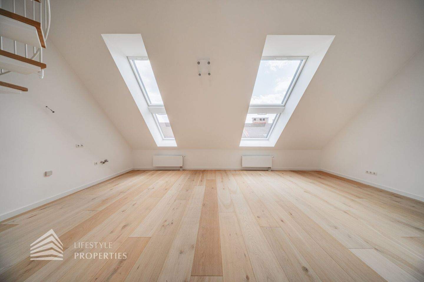 2 rooms Duplex in Wieden, Austria No. 252900