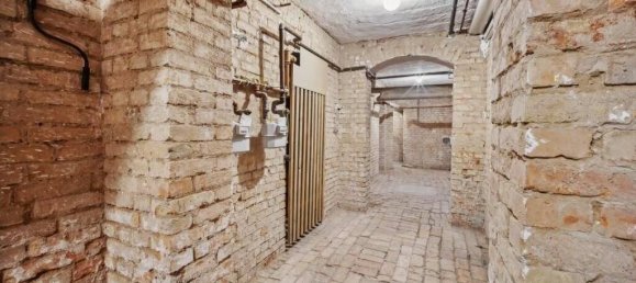 12 rooms Building in Dresden, Germany No. 64442 14