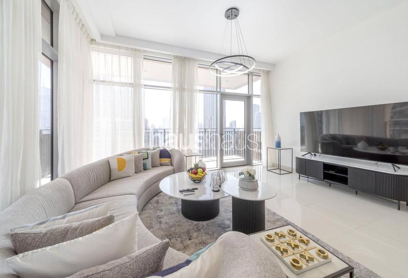 3 bedrooms Apartment in Downtown Dubai (Downtown Burj Dubai), UAE No. 99201