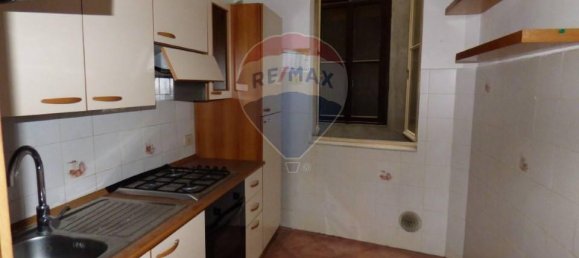 3غرفة شقة في Luino, Italy رقم 7053 33