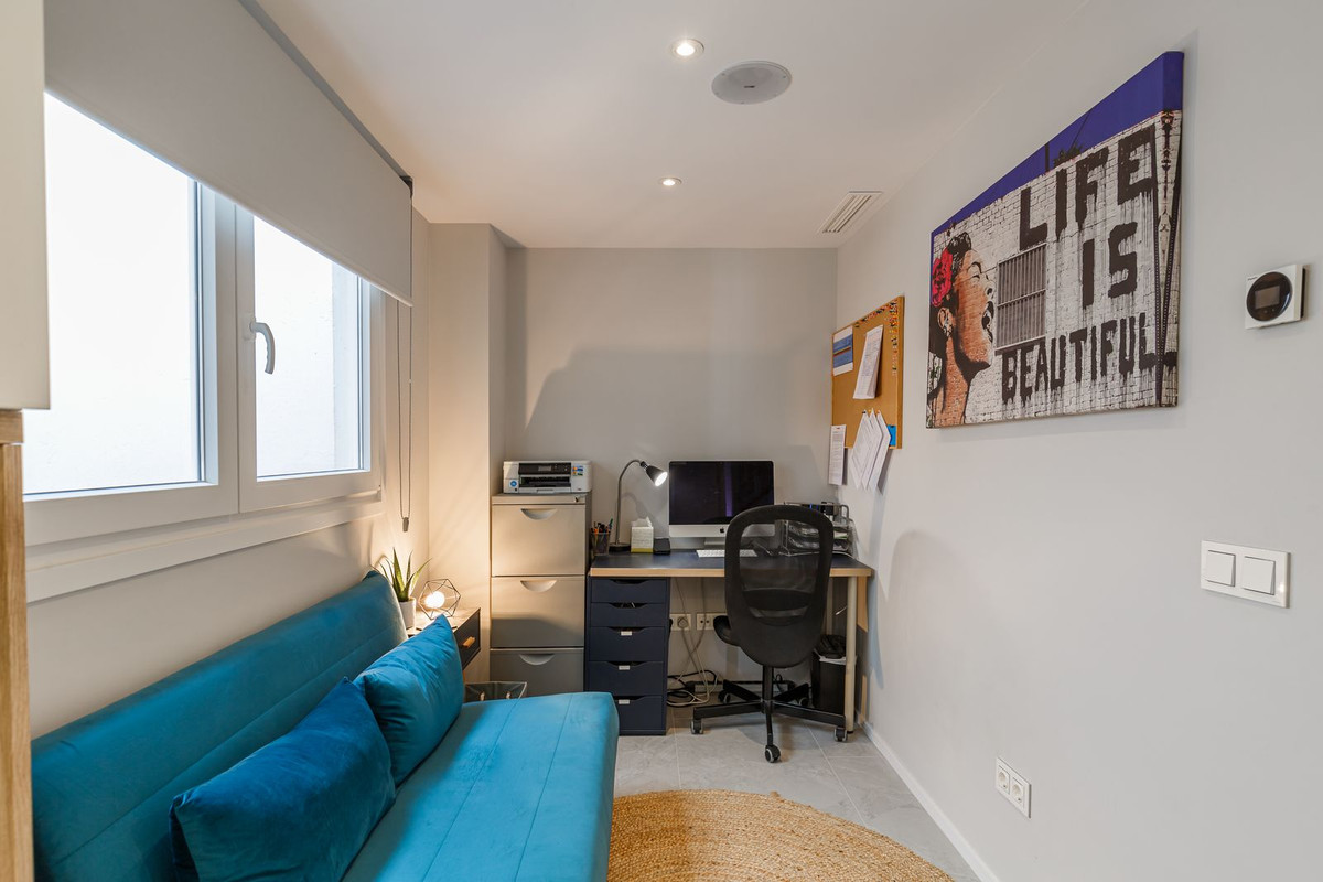 Квартира с 4 спальнями в Марбелья, Испания № 24432