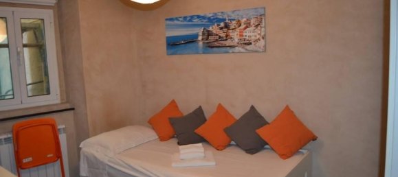 3 rooms Apartment in Rapallo, Italy No. 11666 5