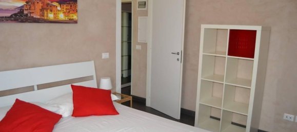 3 rooms Apartment in Rapallo, Italy No. 11666 2