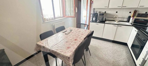 4-salle Appartement à Matera, Italy No. 34393 6