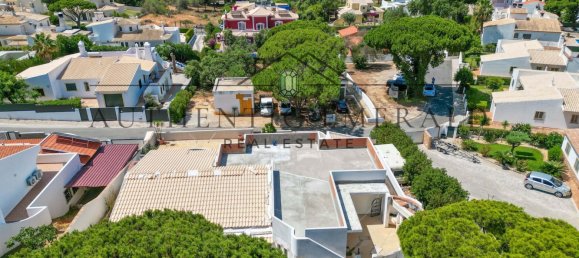 4 bedrooms Villa in Quarteira, Portugal No. 160494 6