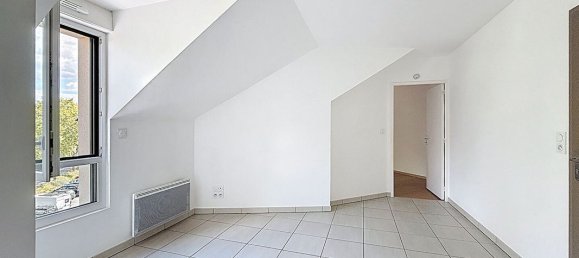 Квартира с 1 спальней в Редон, Франция № 290906 2