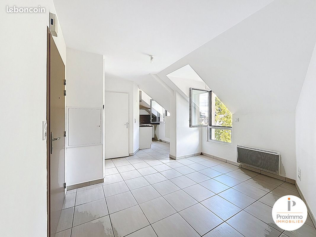 Квартира с 1 спальней в Редон, Франция № 290906