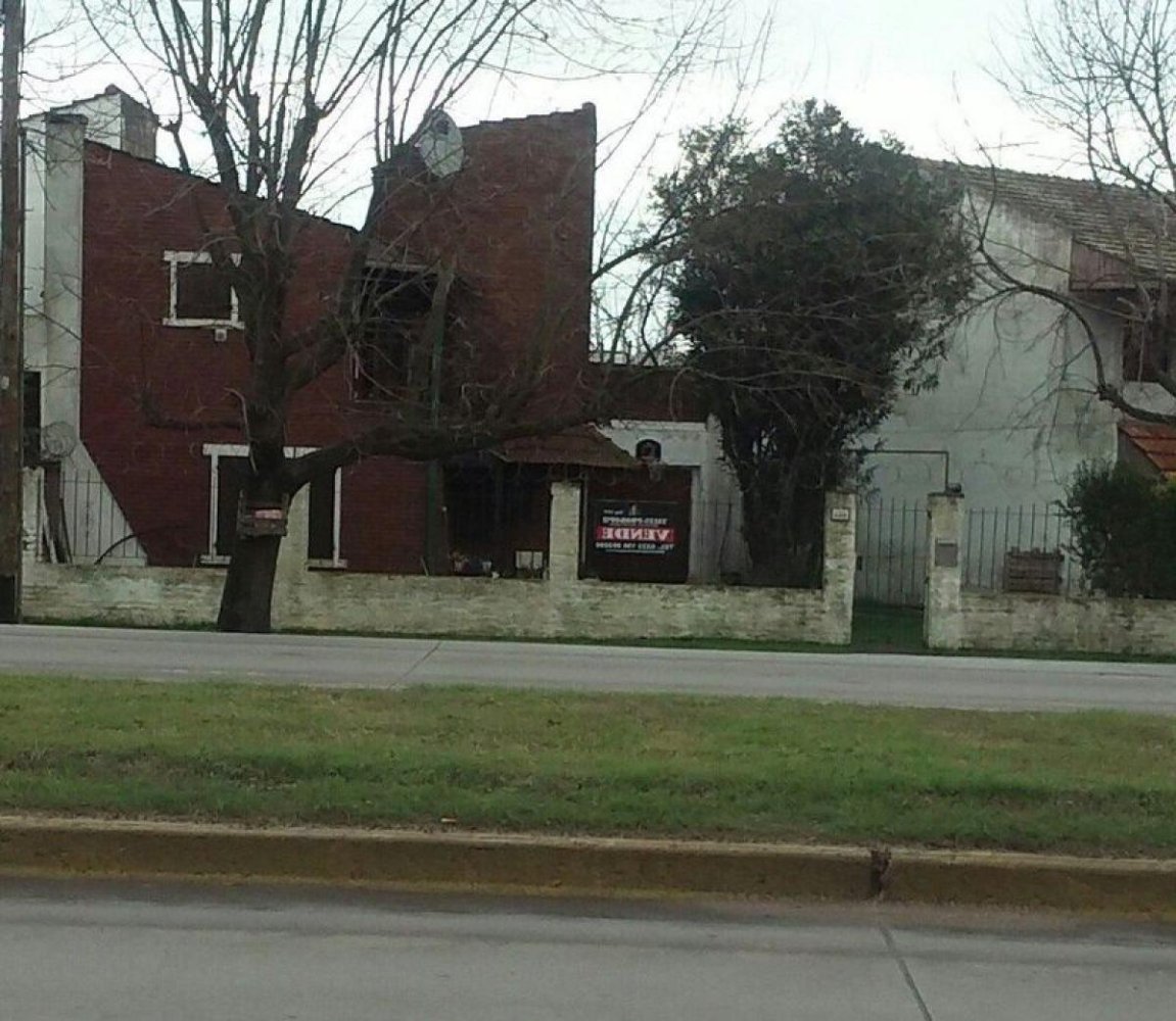 2 bedrooms House in Mar del Plata, Argentina No. 78525