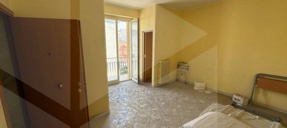 Квартира с 2 комнатами в Барлетта, Италия № 19220 3