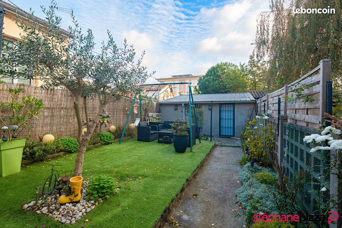 3 bedrooms House in Bezons, France No. 147036