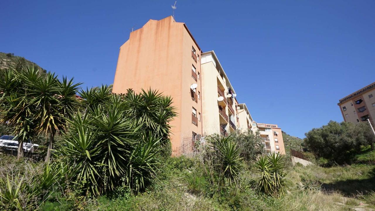 4 rooms Apartment in Messina, Italy No. 13699
