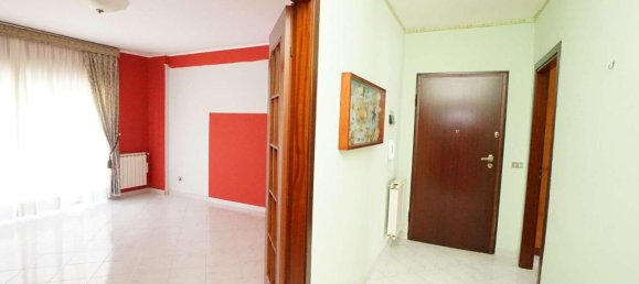 4 rooms Apartment in Messina, Italy No. 13699 13