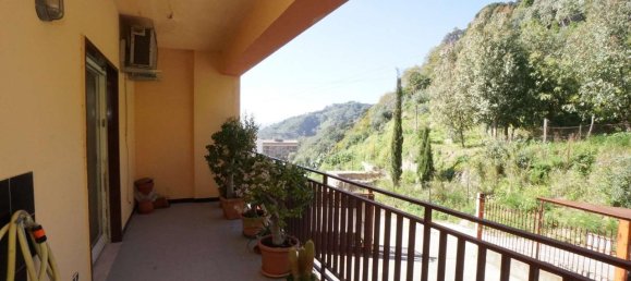 4 rooms Apartment in Messina, Italy No. 13699 11