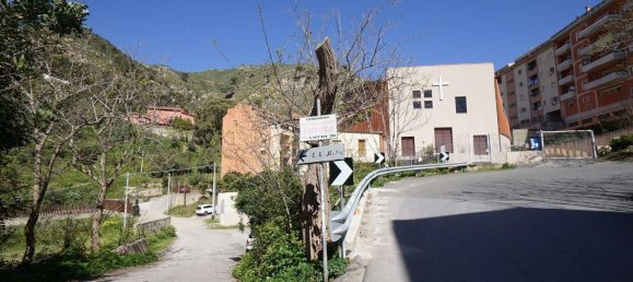 4 rooms Apartment in Messina, Italy No. 13699 29