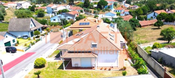 4 bedrooms House in Leiria, Portugal No. 221173 3