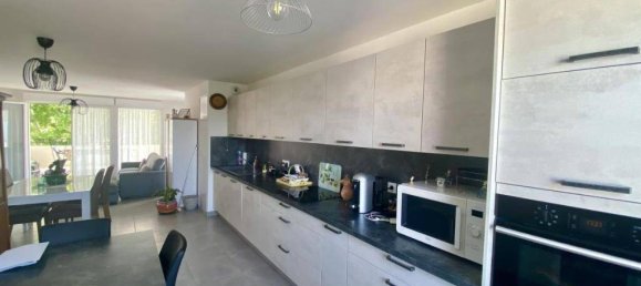 Apartamento de 2 dormitorios en Avignon, France No. 360936 5