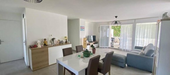 Apartamento de 2 dormitorios en Avignon, France No. 360936 3