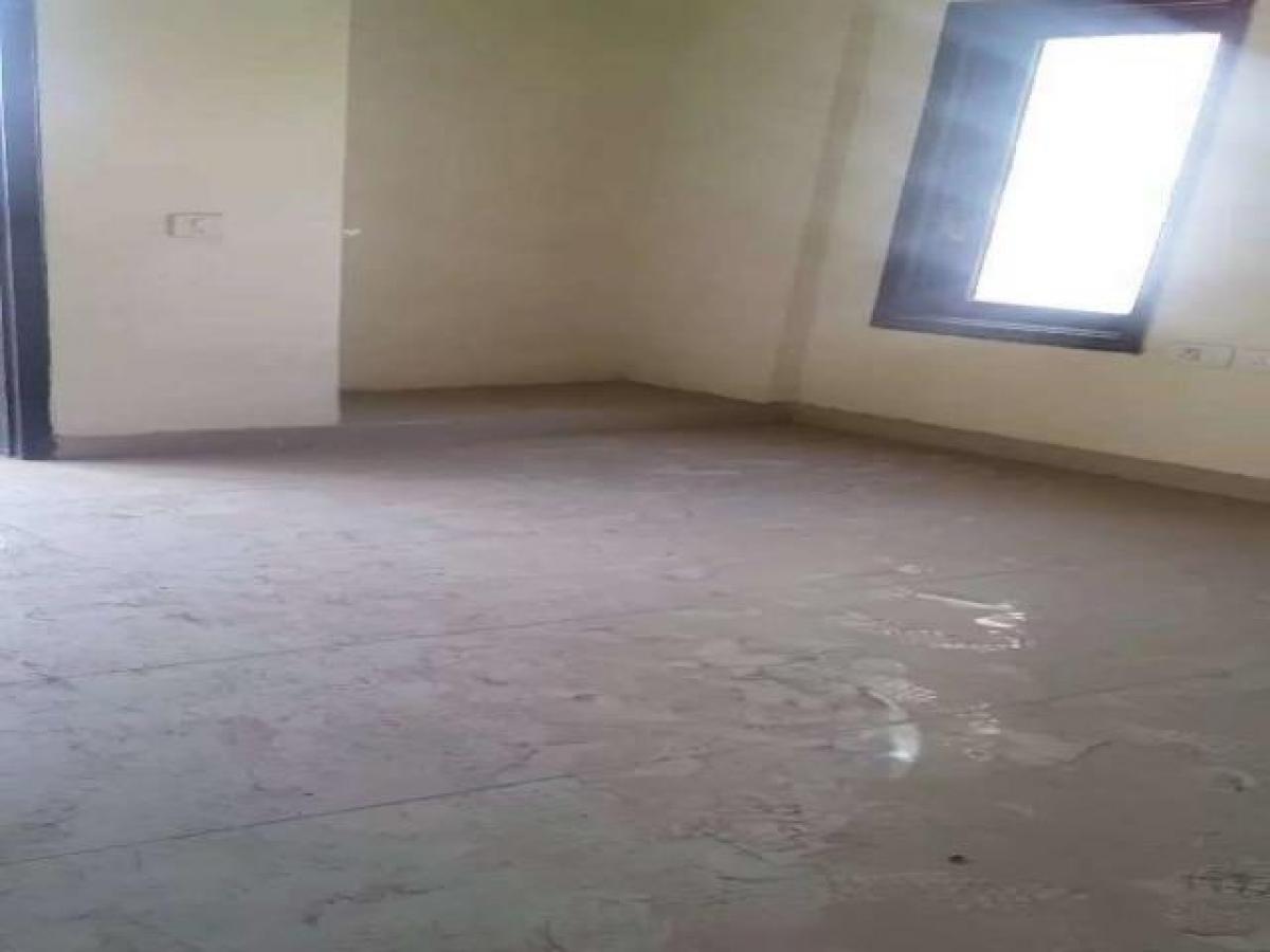 2 bedrooms House in Faridabad, India No. 9739