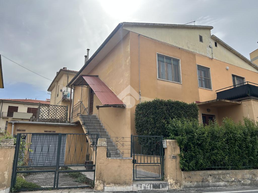 3 bedrooms Duplex in Pisa, Italy No. 393608