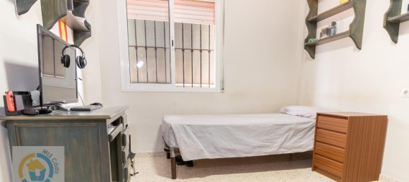 3 bedrooms House in Cadiz, Spain No. 170151 12