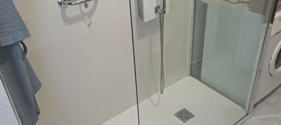 Apartamento de 3 dormitorios en Piacenza, Italy No. 353103 5