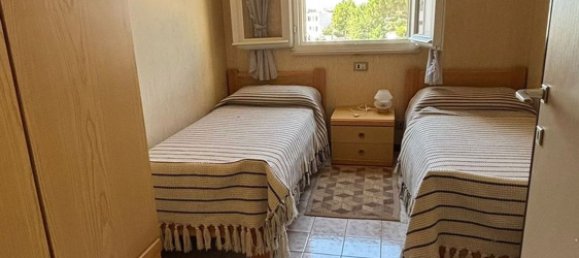 Квартира с 3 спальнями в Лезина, Италия № 325793 9