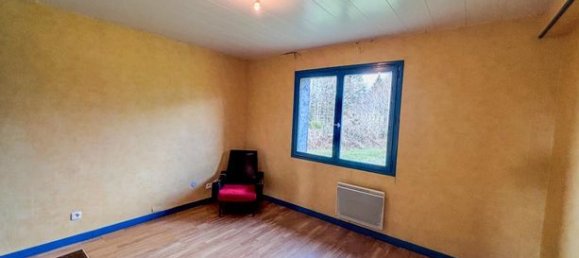 2 bedrooms House in Saint-Cyr, France No. 309613 11