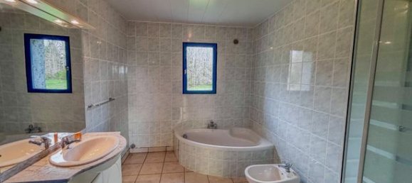 2 bedrooms House in Saint-Cyr, France No. 309613 10