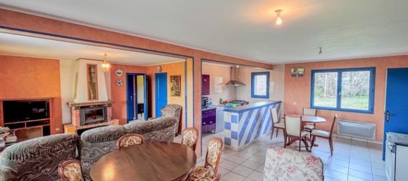 2 bedrooms House in Saint-Cyr, France No. 309613 7