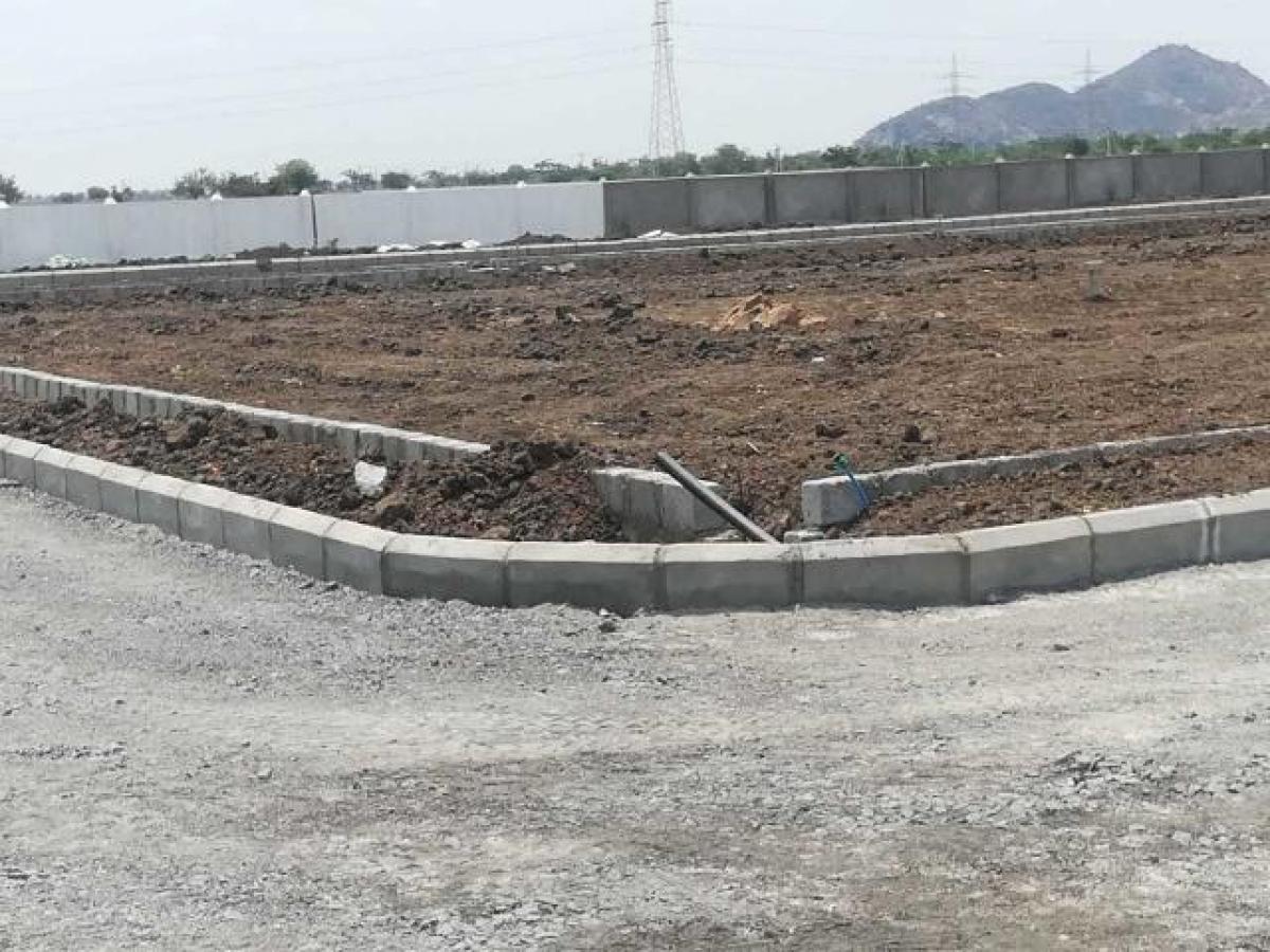 Grundstück in Guntur, India, Nr. 34981