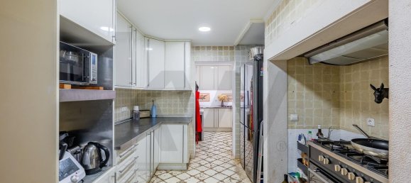 3 bedrooms Apartment in Lisbon, Portugal No. 11182 18