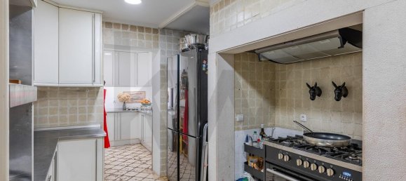 3 bedrooms Apartment in Lisbon, Portugal No. 11182 17