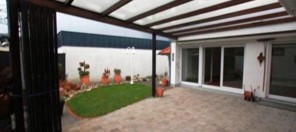 3 bedrooms Bungalow in Cologne, Germany No. 290744 2