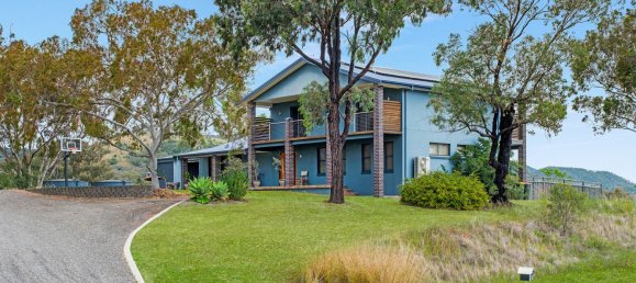 4 bedrooms House in North Tamworth, Australia No. 34 8