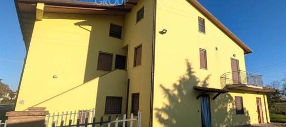 9 chambres Maison à Castiglione del Lago, Italy No. 50512 2