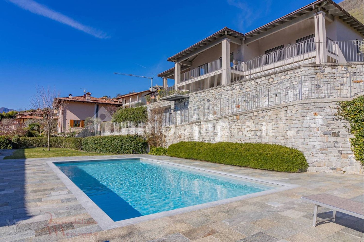 Квартира с 2 спальнями в Тремеццо, Италия № 56007