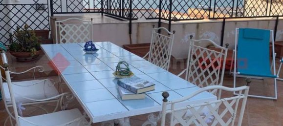 Apartamento de 4 habitaciónes en Gaeta, Italy No. 234921 6