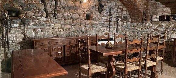 Вилла с 10 комнатами в Клавезана, Италия № 87546 9