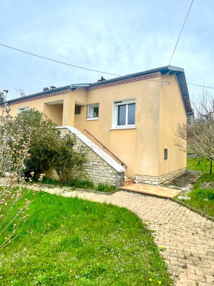 2 bedrooms House in Perigueux, France No. 95596