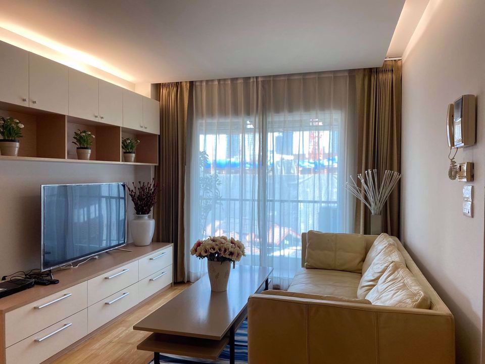 3 bedrooms Condo in Phra Khanong, Thailand No. 4514