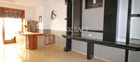 Tienda en Zabbar, Malta 51 m² No. 12012 2