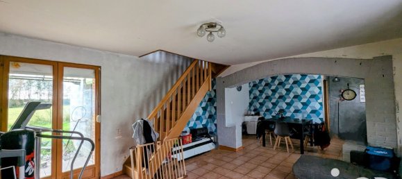 4 rooms House in Pont-sur-Sambre, France No. 159314 2