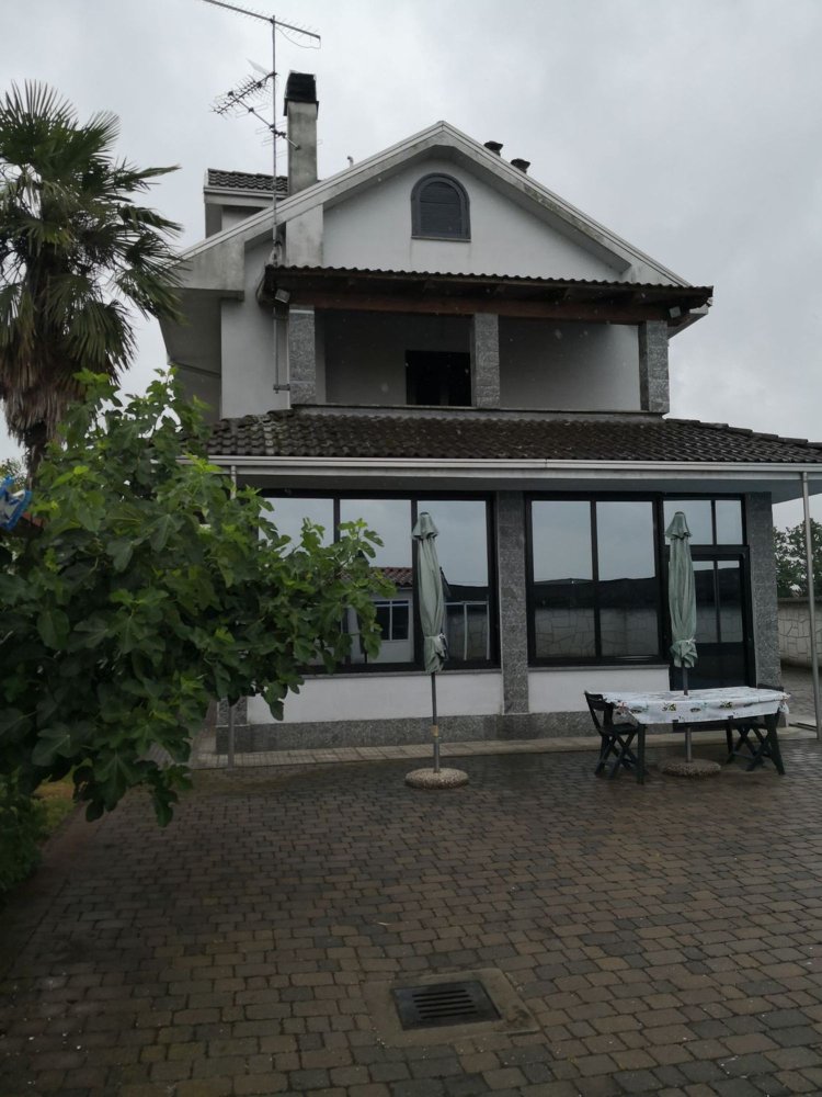 9 rooms House in Borgo Vercelli, Italy No. 255662