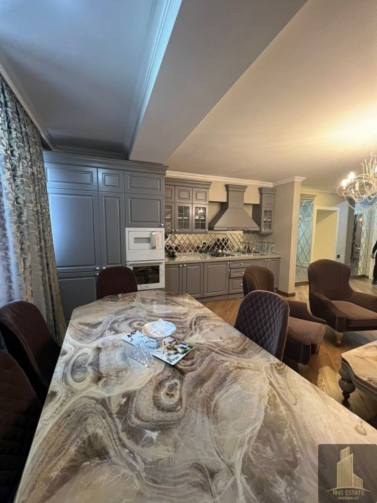 2 bedrooms Apartment in Sabail, Azerbaijan No. 2269