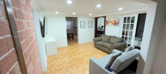 5 Schlafzimmer Villa in Miami, USA, Nr. 615274 12