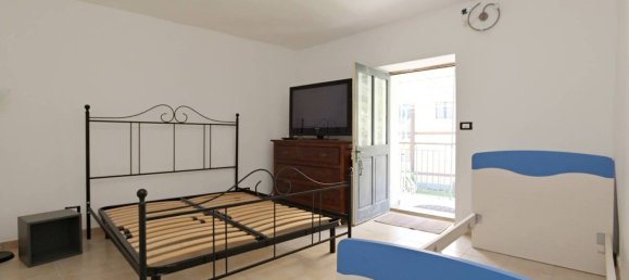 2 bedrooms House in Sparone, Italy No. 337958 12