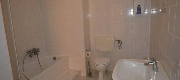 Здание с 11 комнатами в Битбург, Германия № 39000 25